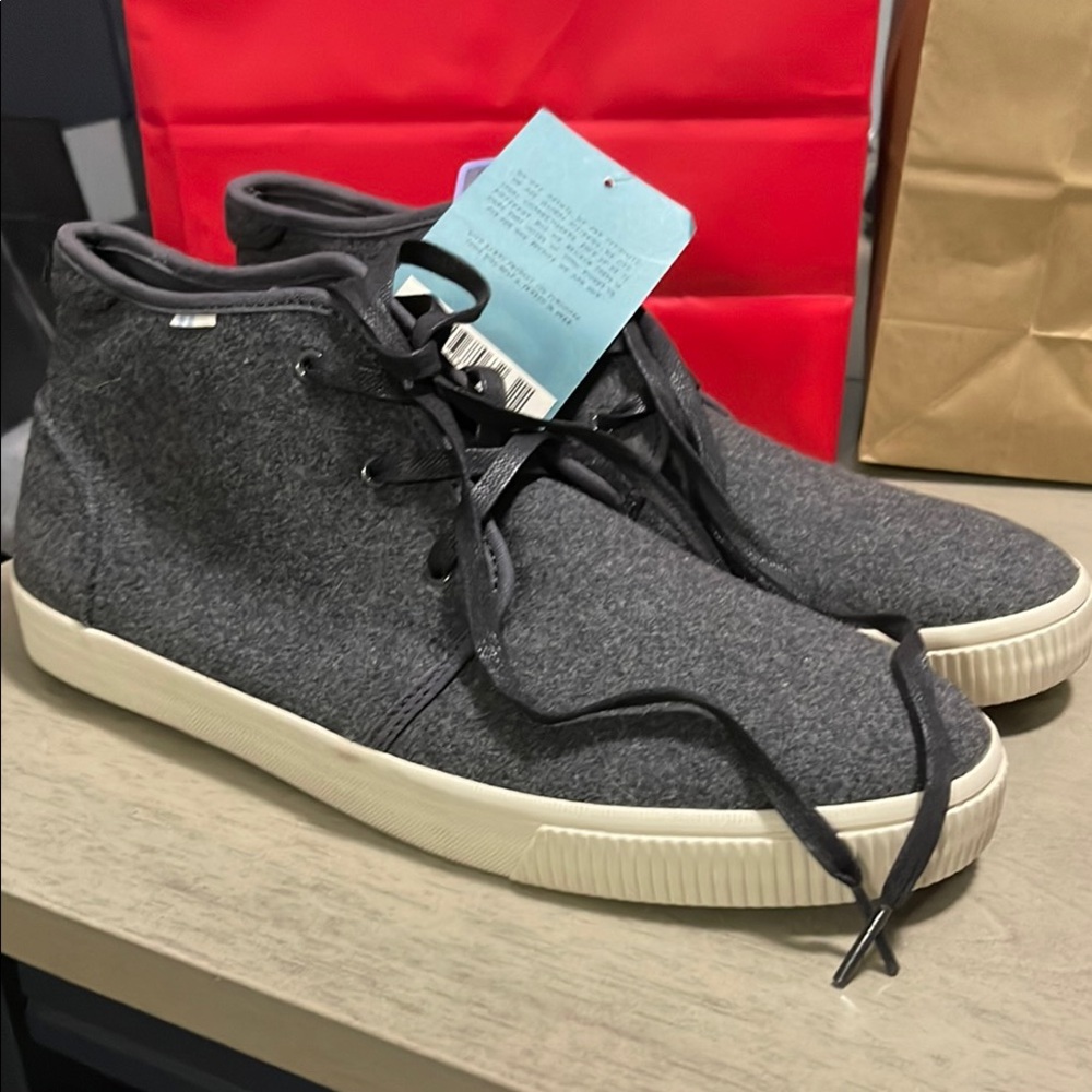 Tom’s Men's Gray High-Top Sneakers